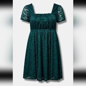 Green Torrid at the knee lace dress 4x Holiday Christmas